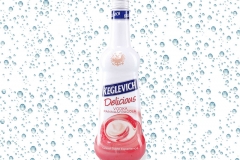 Vodka-Keglevich-Delicious-Panna-e-Fragola